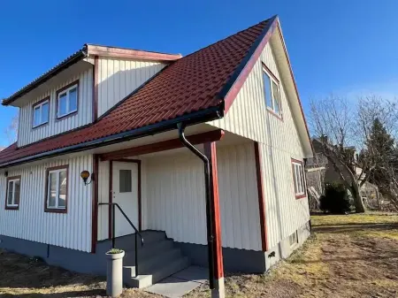 Ländliches Haus in Ljungbyhed -5 min zum Nationalpark Отели в г. Клипан