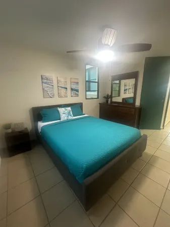 Aquatika  Caribbean Breeze - The Penthouse Direct Access to the Beach & 5 Pools