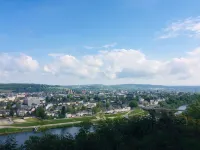 The small cottage by the stream 트리어 호텔