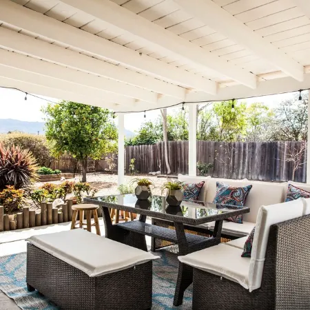 Modern Newbury Park Home| Netflix| Quiet| Safe| Meticulously Clean