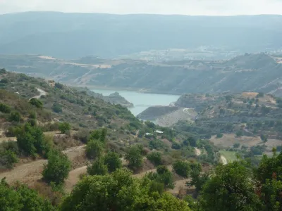 Polis villa rental with shared pool, Wi-Fi, balcony, terrace and air con Hotel di 