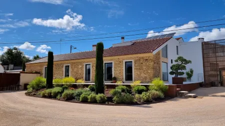 TACOARIA HOUSE WITH POOL