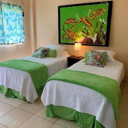 Cococabana3 newly renovated 1BR/1BA apar in downtown Coco, 5 min walk to beach.