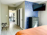 Waterfront Cottage & Dock w/ Beautiful View - 5MM