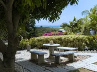 Breathtaking views 5min from the beach! Hotels in Old Road