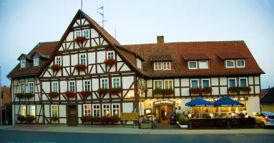 Restaurant Zum Schiffchen - Jörg Waßmuth Hotels in der Nähe von Mineral-Thermalbad Bad Emstal