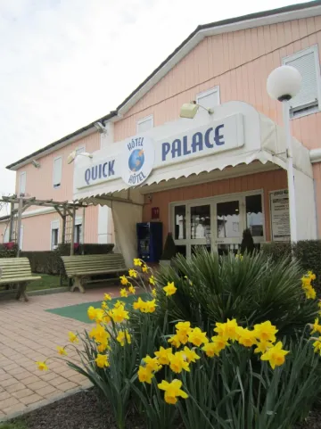 南特堡茹宮快捷酒店