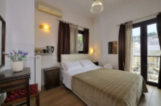 드라이아데스 & 오리온 호텔