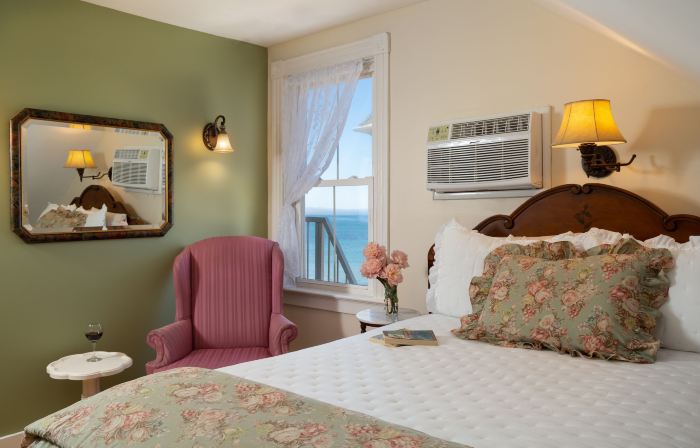 The Blue Dory Inn