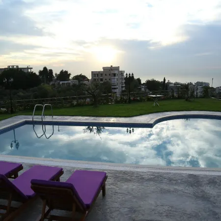 VU'z Hotel