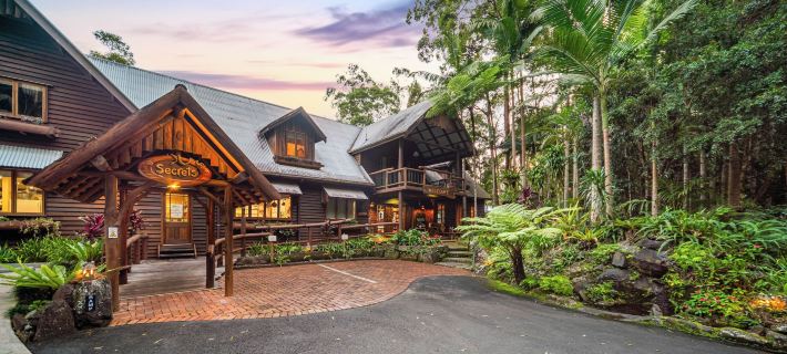Secrets on the Lake Hotels in Maleny