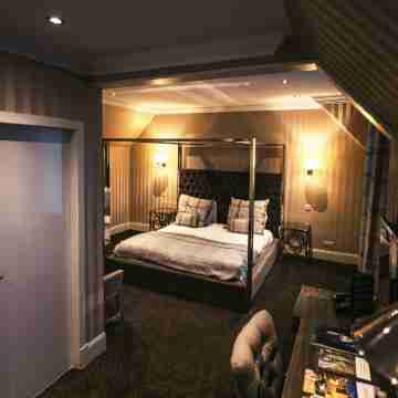 The Fenwick Hotel Rooms