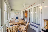 Pool Access & Lanai: Riverfront Welaka Condo! - 수영장