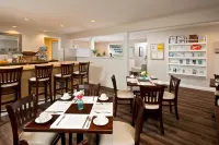 Wilder Inn South Wellfleet, Outset Collection by Hilton - breakfast