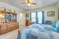 Lake Michigan Vacation Rental 1 Block to Marina! - 3-Star