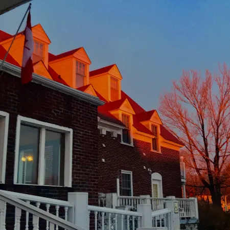 Red Rock Inn