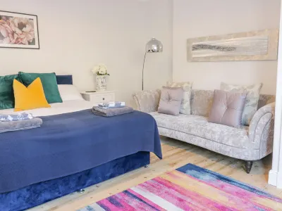 The Lazy Seal Hotels near Spittal Beach