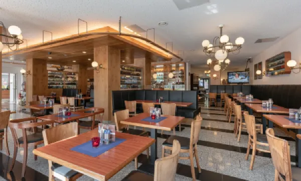 Hotel Conti am Hauptbahnhof