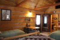 Sugar Loaf Lodge & Cabins - Homestays