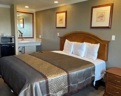 Arlington Inn Hotels in Riverside