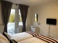 Mimosa Hotel
