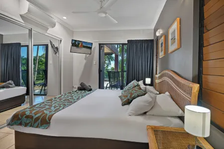 Anchorage Отели рядом с достопримечательностью «One Tree Hill»