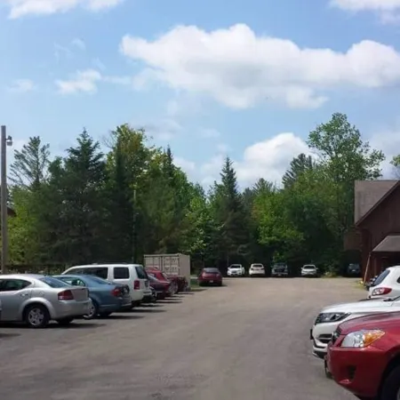 Westwind Inn on the Lake