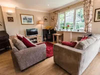 October House Holiday Cabin Hotels in Fordingbridge