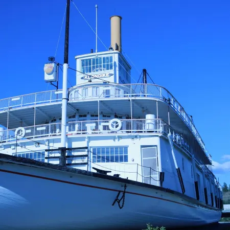 Elite Hotel -Downtown Center- "Ski & Northern Light Tour" "Hot Spring Tour "Long-Term stay"