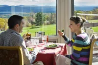 Steele Hill Resorts - Breakfast