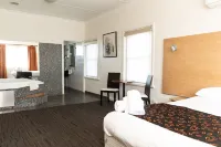Sphinx Hotel Motel Hotels in Corio