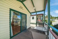 Albury Holiday Park Hotels in Lavington
