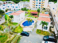 Oceanic Lodge Hotels in Tonsupa