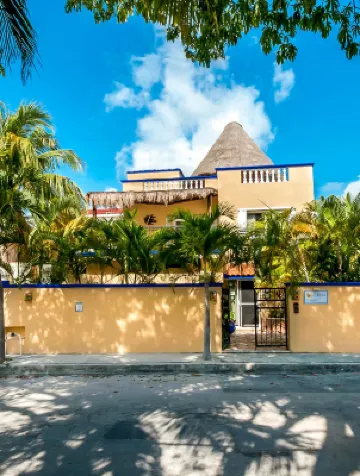 Abbey Del Sol - Beach-Steps Condos