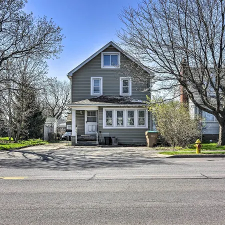 Dog-Friendly Home ~ 14 Mi to Highmark Stadium