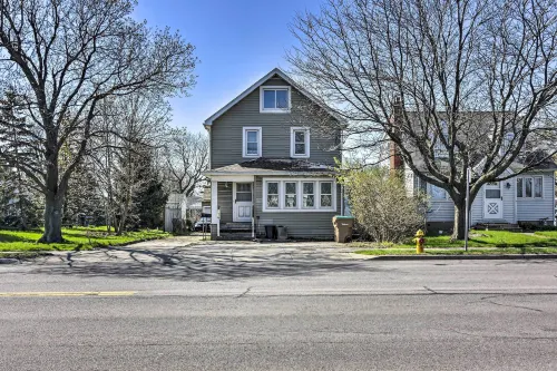 Dog-Friendly Home ~ 14 Mi to Highmark Stadium