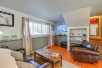 Cozy Apartment in Fairbanks ~ 2 Mi to Downtown! Hotels in 