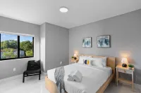 Brown House Hotels in West Little River