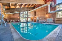 Luxe Village Home by Gondola, Shops & Restaurants! - bar