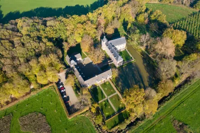 B&B Kasteel Wolfrath Hotels in Sittard