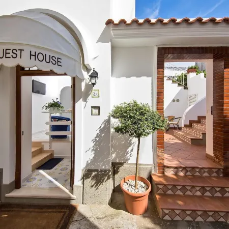 San Nicola Guest House