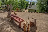 Pecan Point by Kabino Mountain Trail Access Foosball Table Private Yard Firepit WiFi Grill