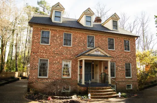 Williamsburg Sampler B & B