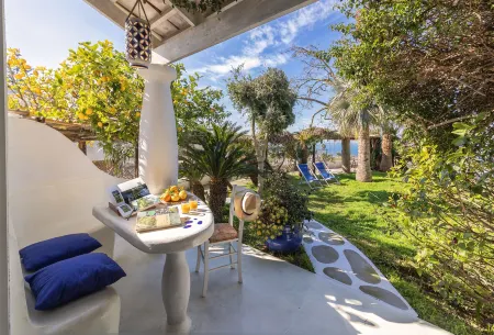 Ravino Secret Retreat