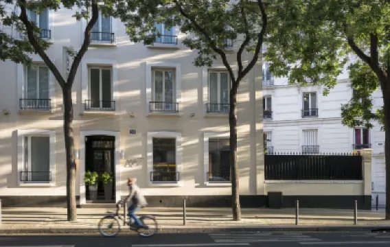 Hotel Max Hotels in der Nähe von Lok Siam Spa Alésia