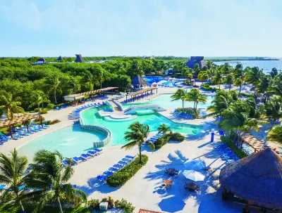 BlueBay Grand Esmeralda-All Inclusive Hotels near Playa del Carmen Kiteboarding & Wingfoil Playacar