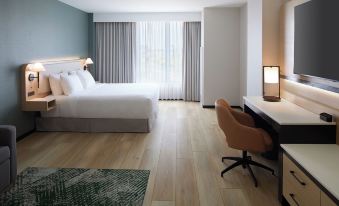 Hyatt Place Montreal Airport