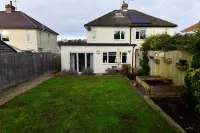 2Bd Garden Home - A Short Walk to Stonehenge - Bungalows