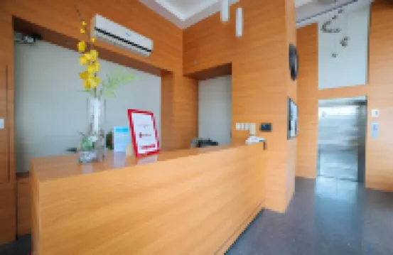 เรดดอร์ซ พลัส แอท ร็อกซัสสตรีท ดาเวา