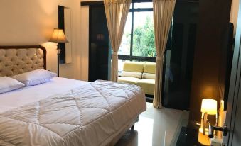 Halona Residence